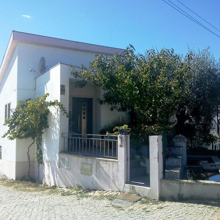 Casa Da Oliveira Apartment Milhao Ngoại thất bức ảnh